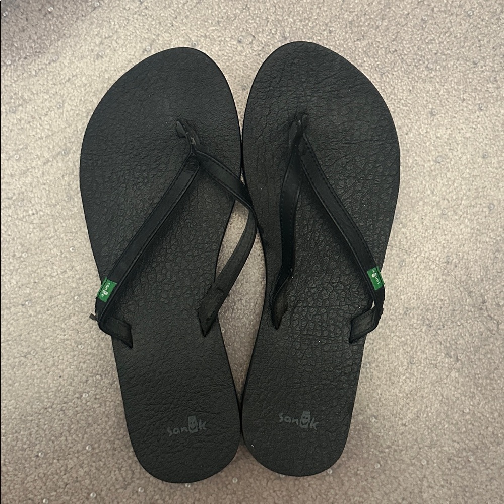 Sanuk Textured Black Sandals